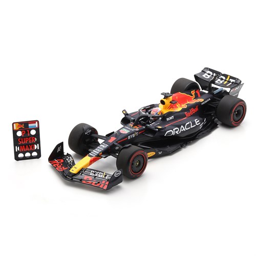 Spark Red Bull RB19 w. Pit Board - 1st 2023 British Grand Prix - #1 M. Verstappen 1:18